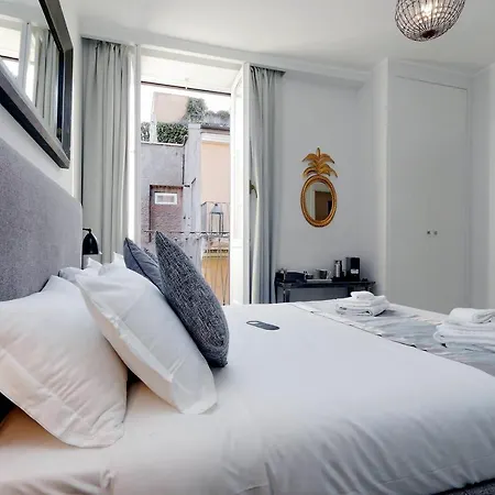 Della Croce Luxury Guest house Rome