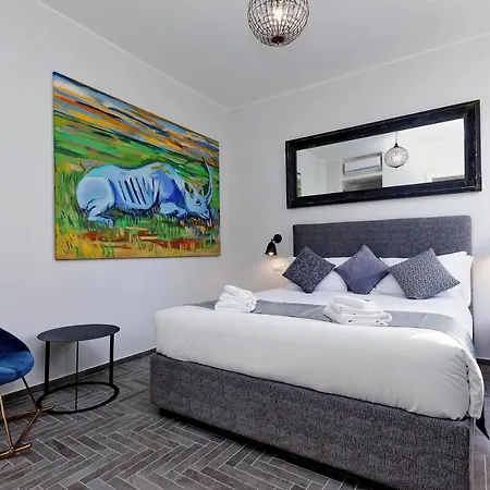 Della Croce Luxury 2*