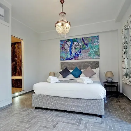 Della Croce Luxury 2*