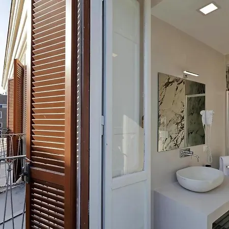 Della Croce Luxury 2*