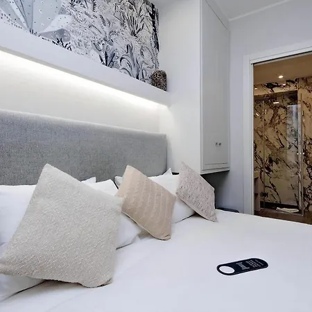 Della Croce Luxury Guest house 2*