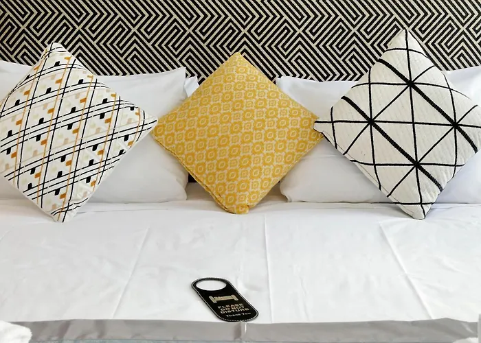 Della Croce Luxury 2*