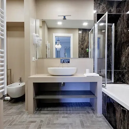 Della Croce Luxury
