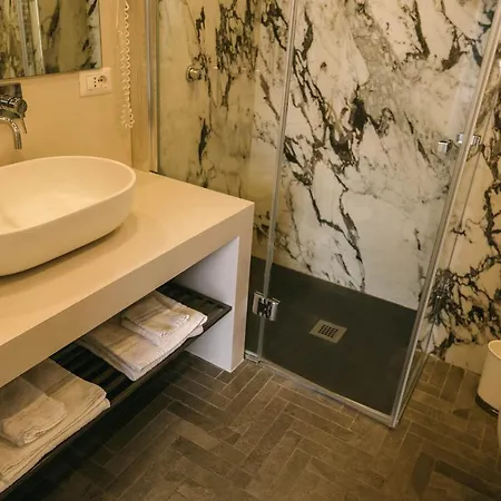 Konukevi Della Croce Luxury Roma